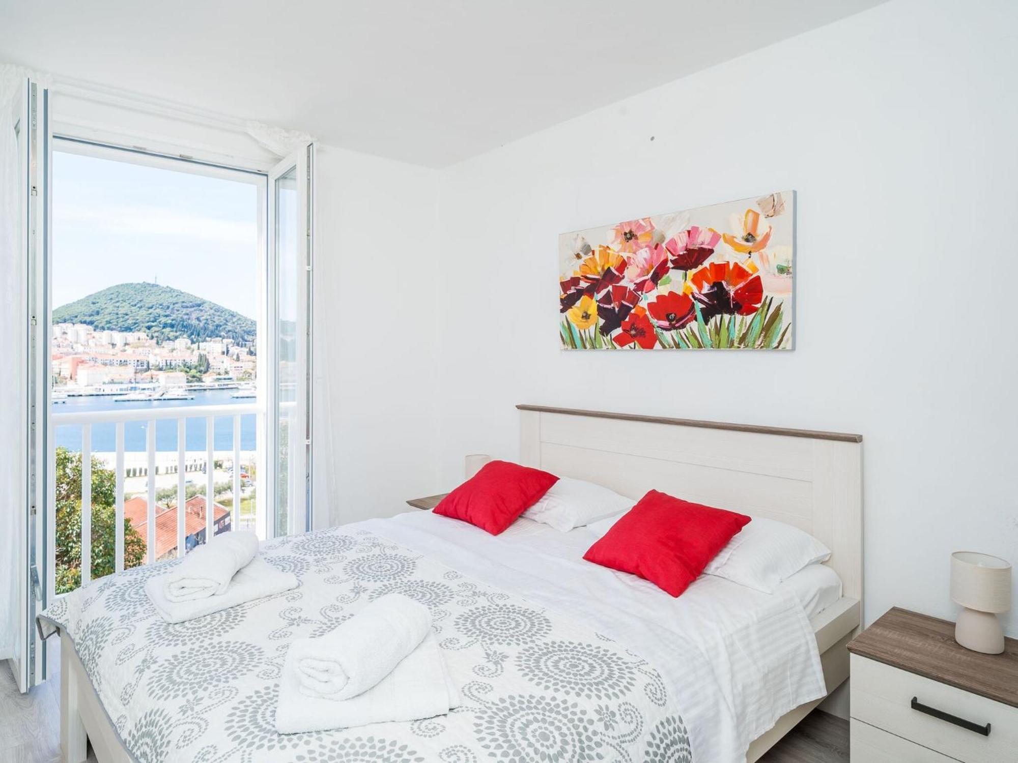 Cvjetkovi - Two Bedroom With Terrace And Sea View Apartment