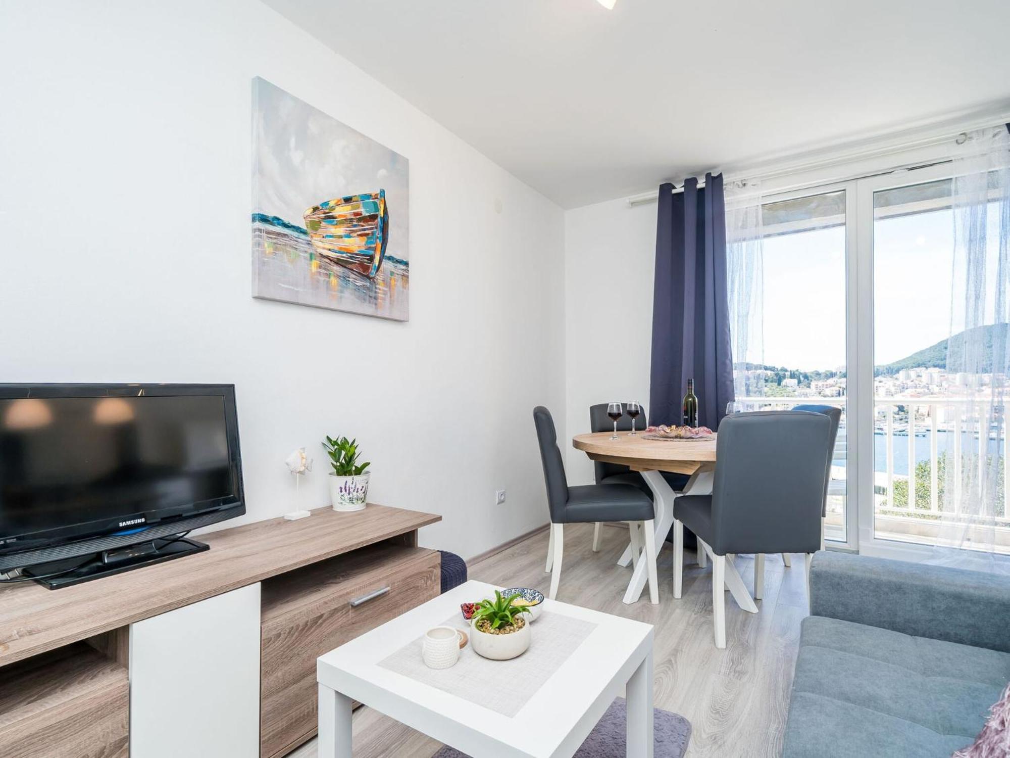 Cvjetkovi - Two Bedroom With Terrace And Sea View Apartment