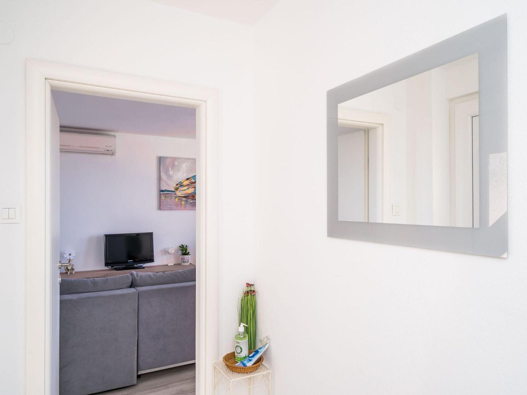 Cvjetkovi - Two Bedroom With Terrace And Sea View *